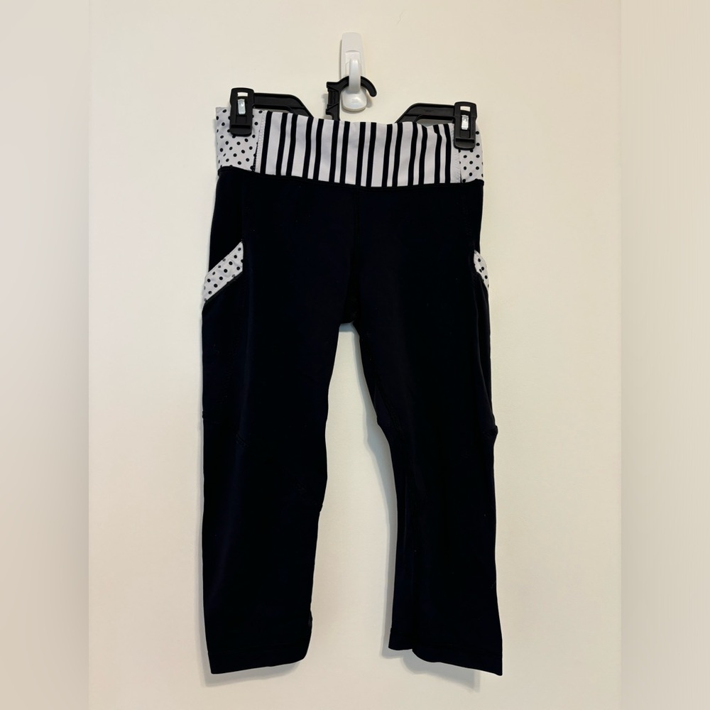 Lululemon Bottoms Bundle Older Styles - Picture 8 of 12